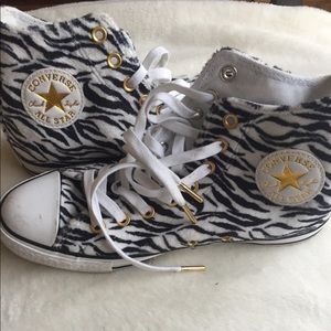 Zebra Converse high tops